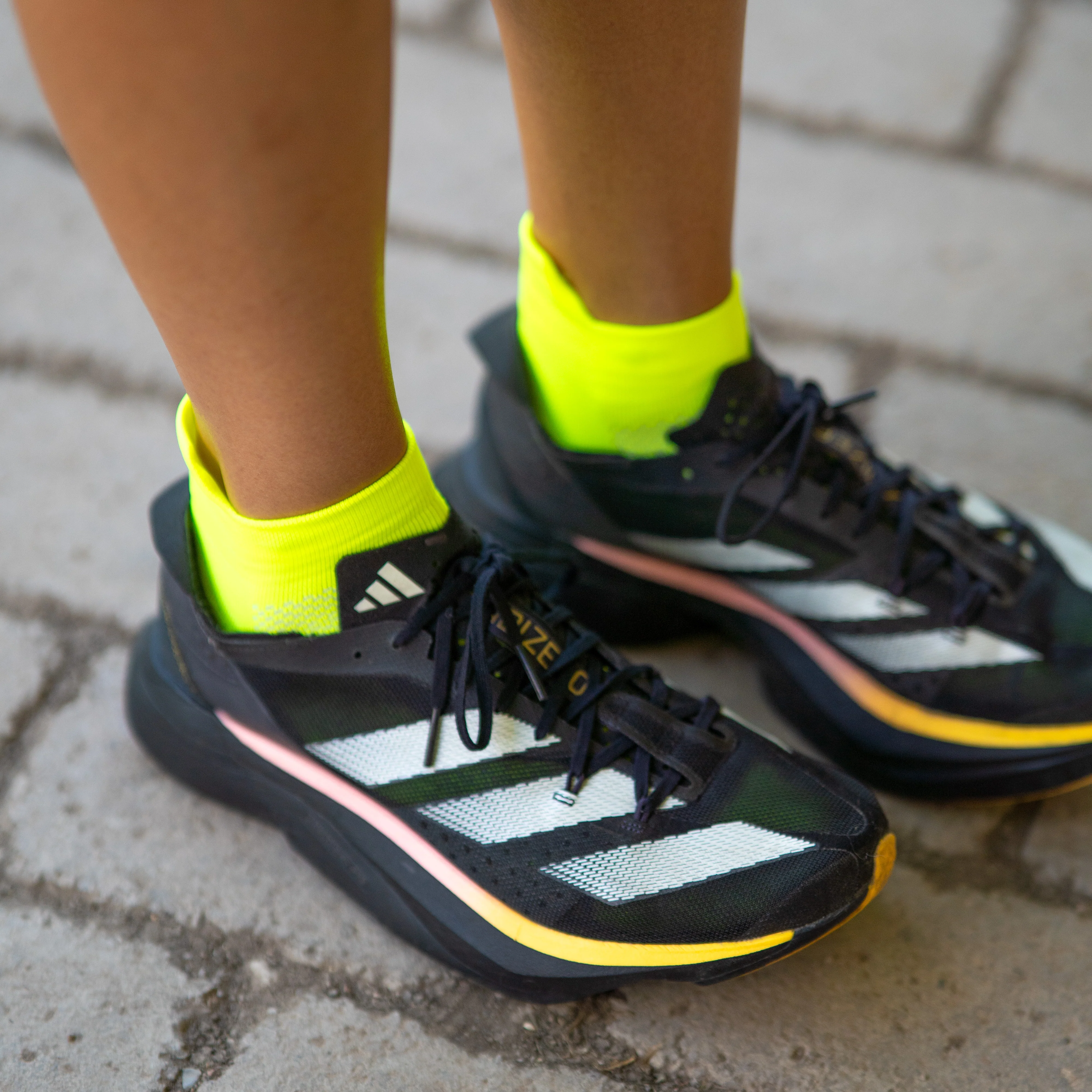 NOOSA YELLOW V2 - CALCETÍN RUNNING - Image 3
